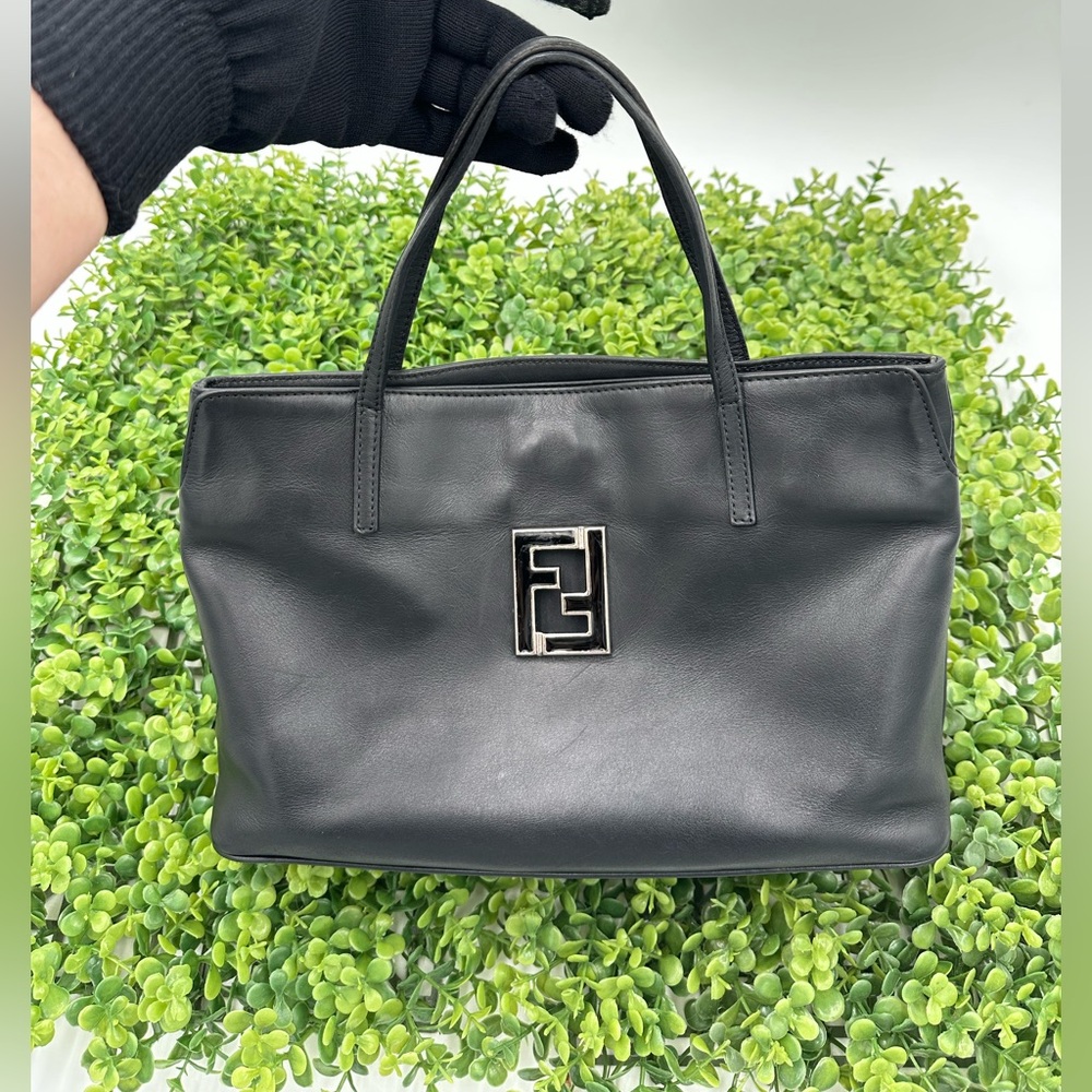❤️ RARE Fendi Leather Tote Bag A317E2M5E5